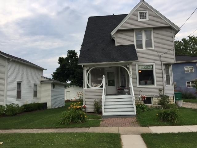 224 S Maple St., Sycamore, IL 60178