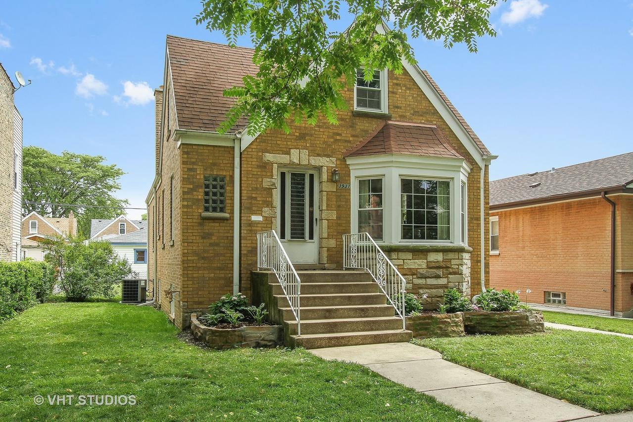 3931 N Christiana Ave., Chicago, IL 60618