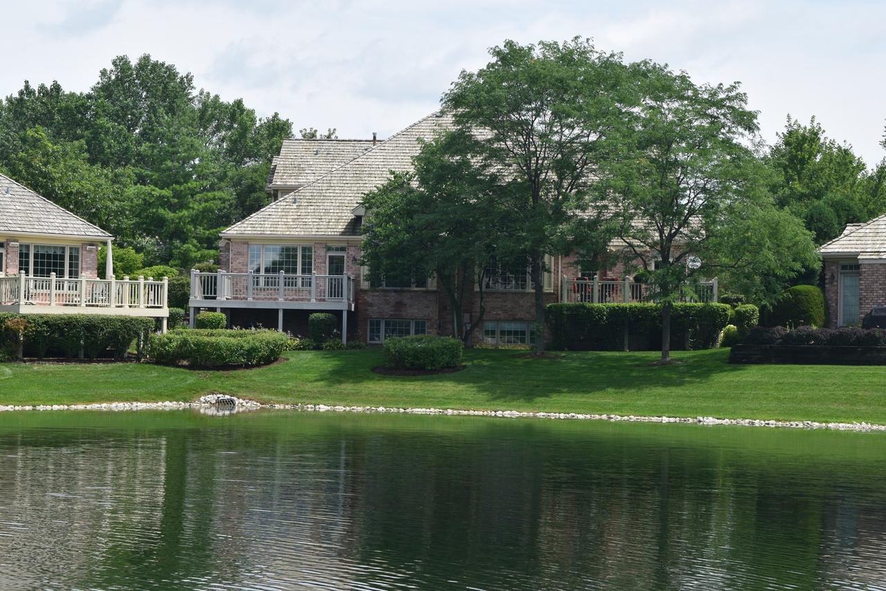 4421 N Seminole Dr., Glenview, IL 60026