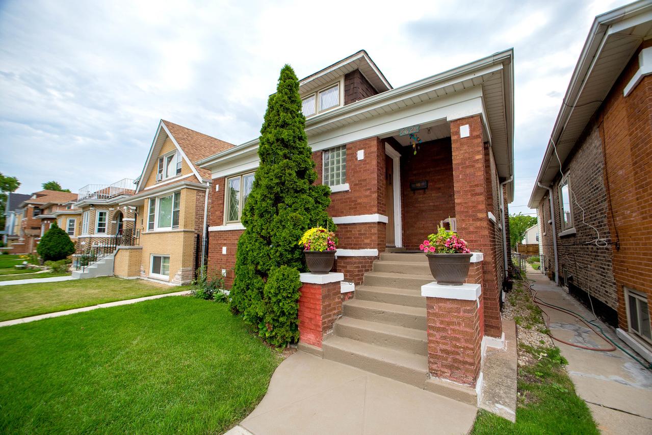 4824 S Kildare Ave., Chicago, IL 60632