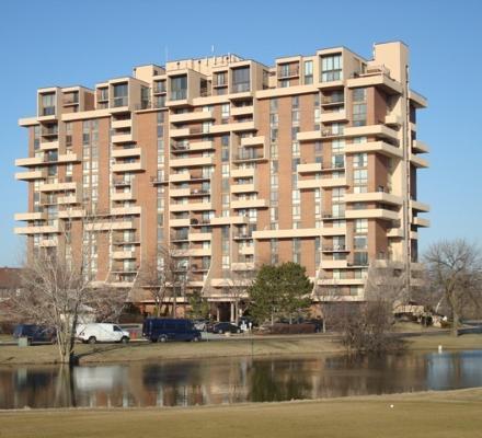 465 W Dominion Dr. #609, Wood Dale, IL 60191