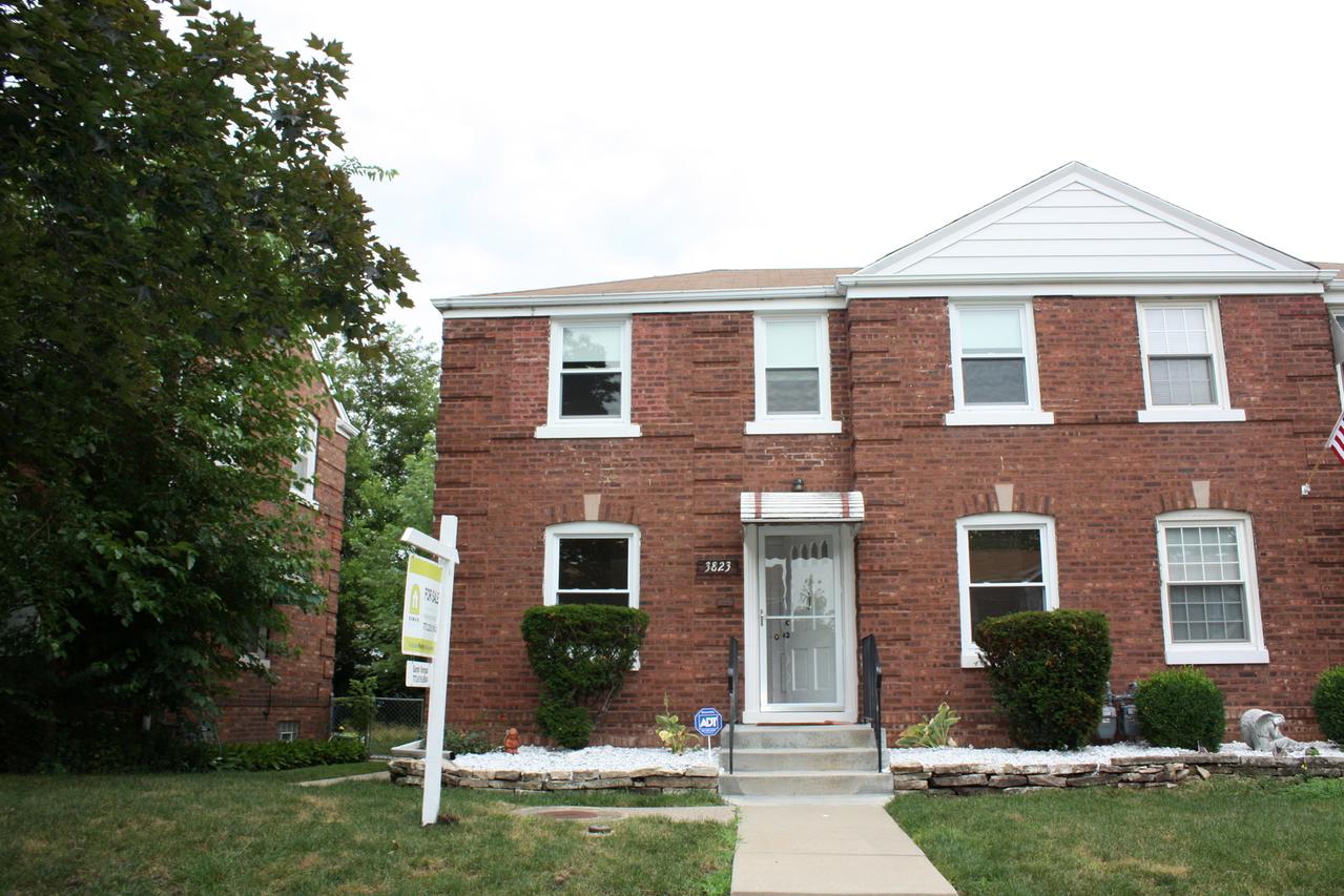 3823 S 58th Ct., Cicero, IL 60804