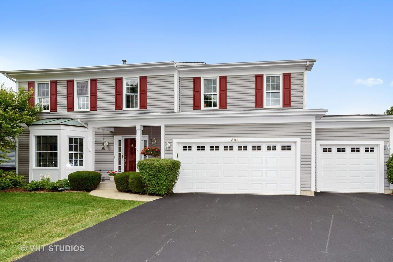 384 Banbury Ln., Grayslake, IL 60030