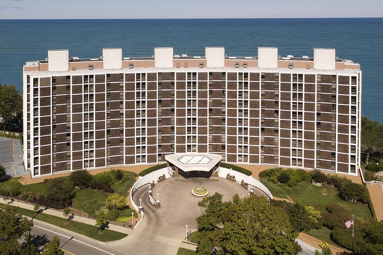 1500 Sheridan Rd. #2B, Wilmette, IL 60091