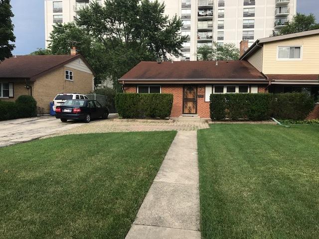 9579 Park Ln., Des Plaines, IL 60016