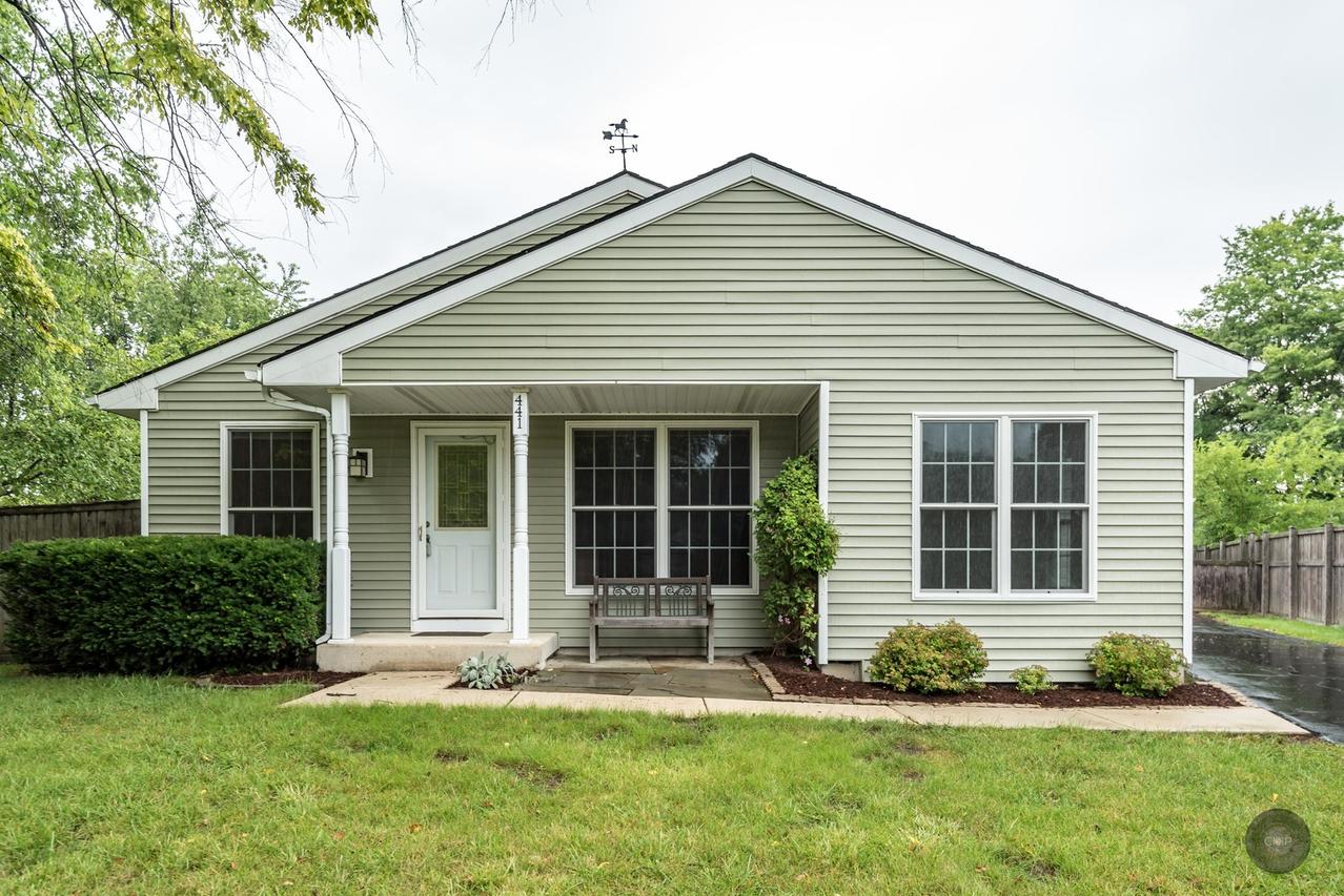 441 Bayview Ave., Naperville, IL 60565