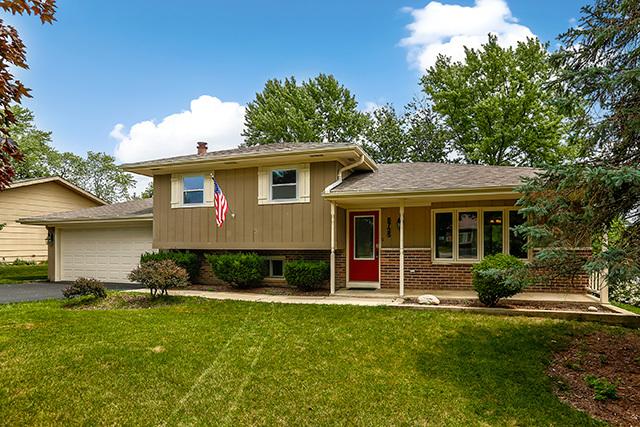 5725 Virginia Ave., Clarendon Hills, IL 60514
