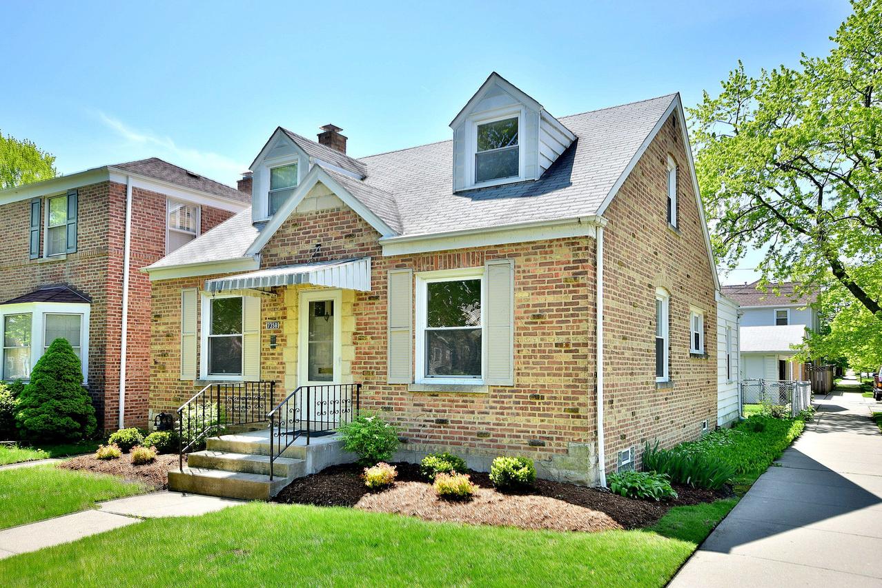 7358 N Oketo Ave., Chicago, IL 60631