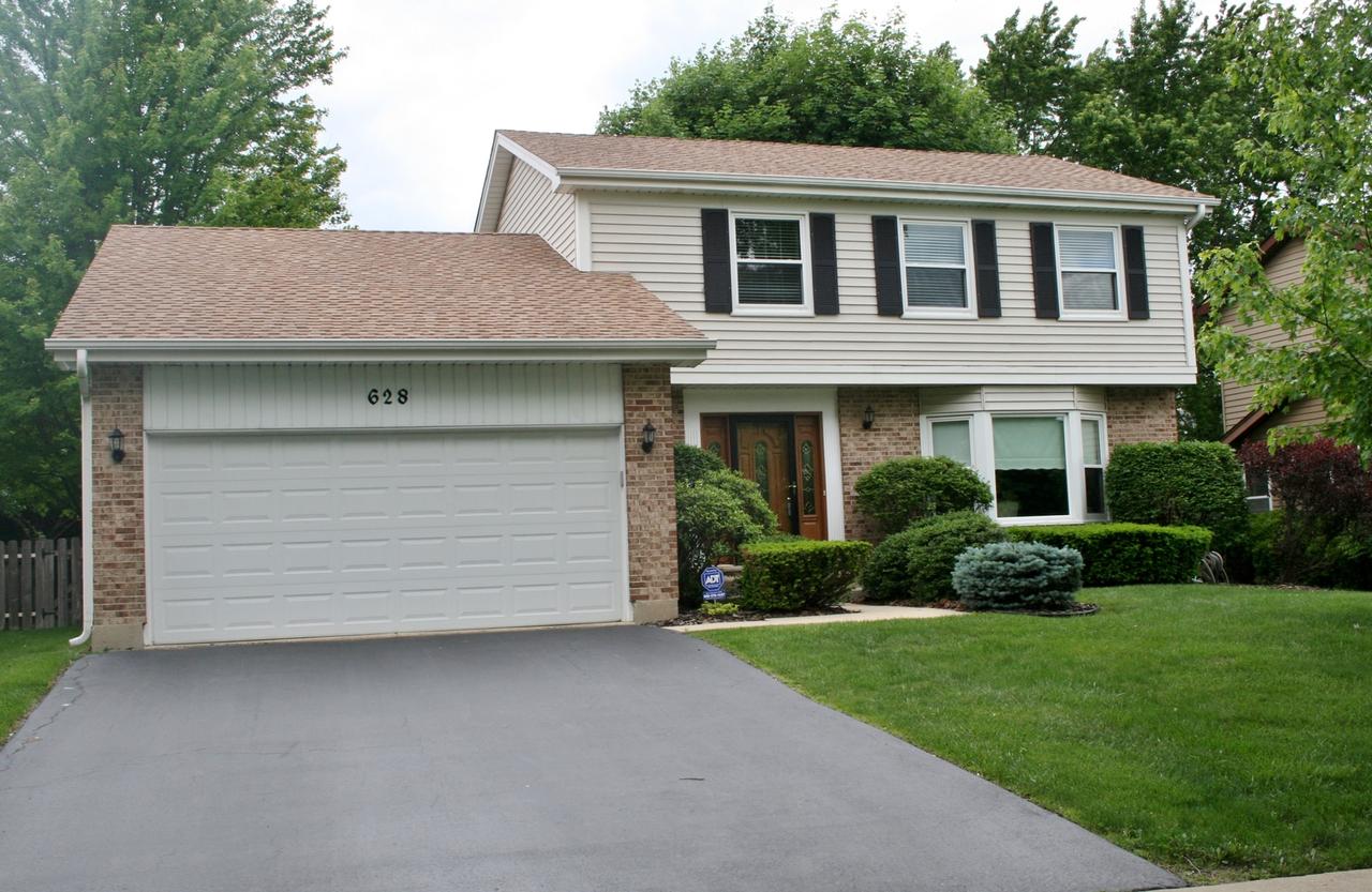 628 Cutters  Mill Ln., Schaumburg, IL 60194
