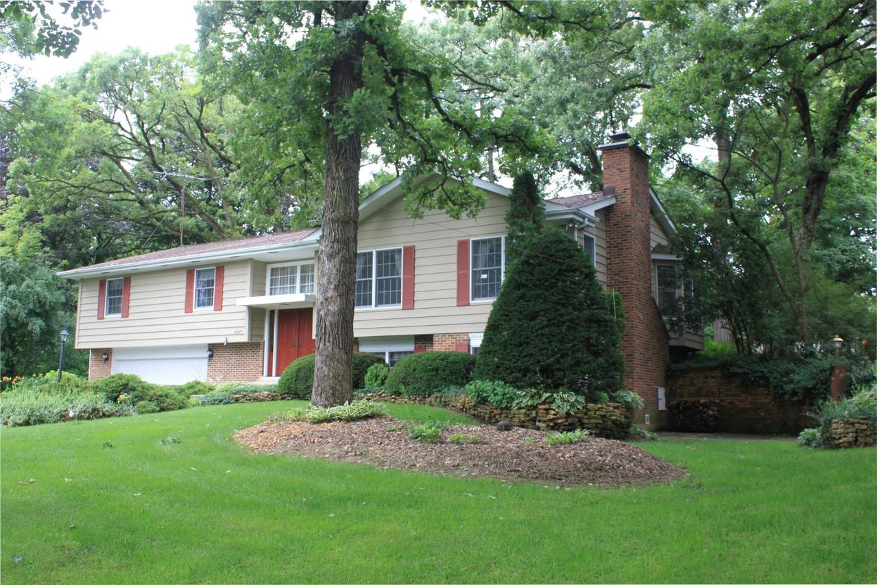 6007 Acorn Ct., Crystal Lake, IL 60014