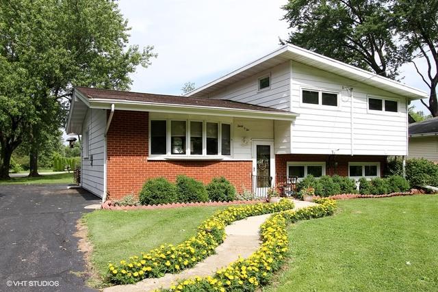 3002 Elder Ln., Holiday Hills, IL 60051