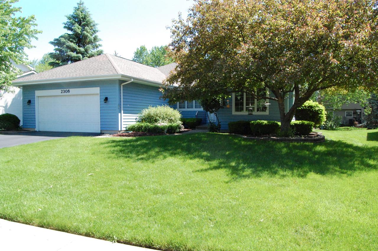 2308 Newport Dr., Naperville, IL 60565