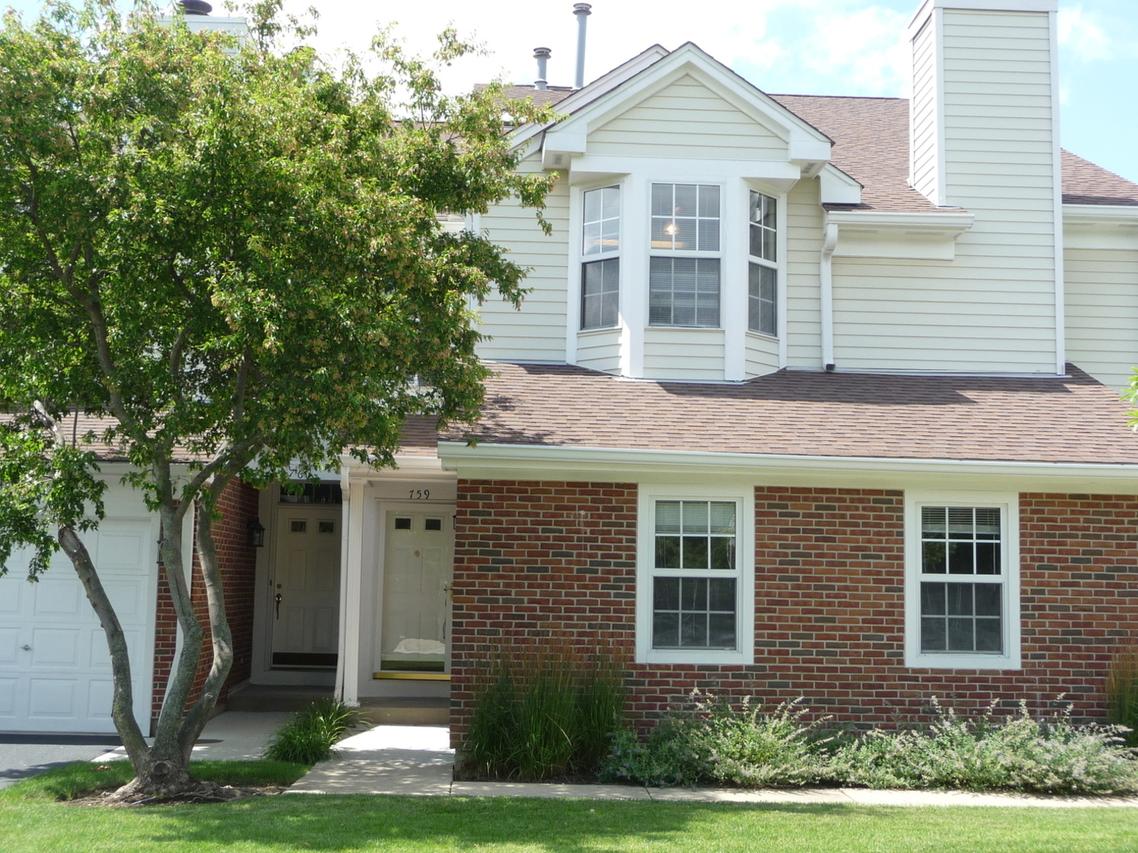 759 Grosse Pointe Cir., Vernon Hills, IL 60061