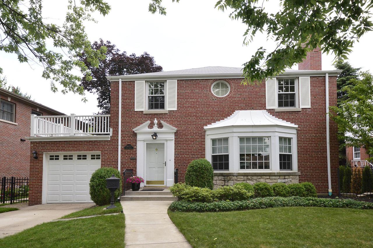 8023 Long Ave., Skokie, IL 60077