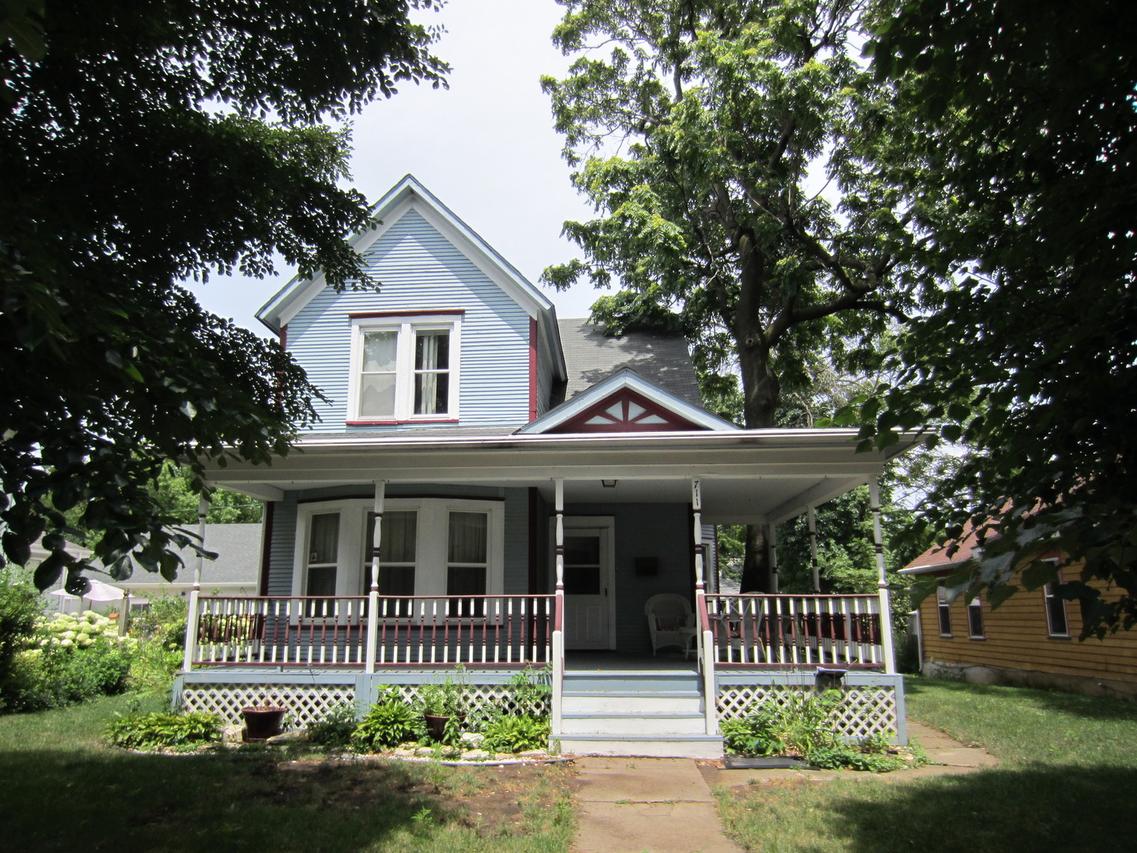 711 Oneida St., Joliet, IL 60435