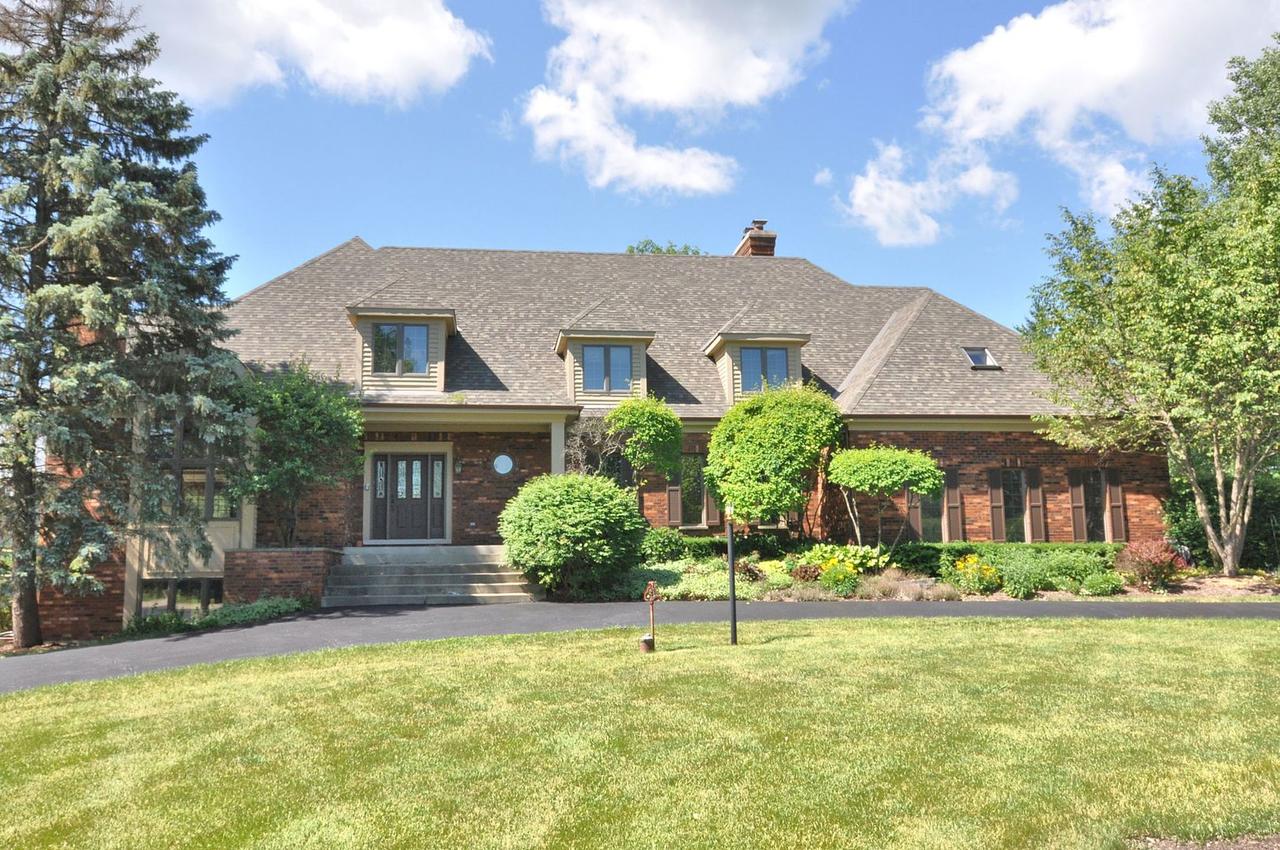 8 Blanchard Cir., South Barrington, IL 60010