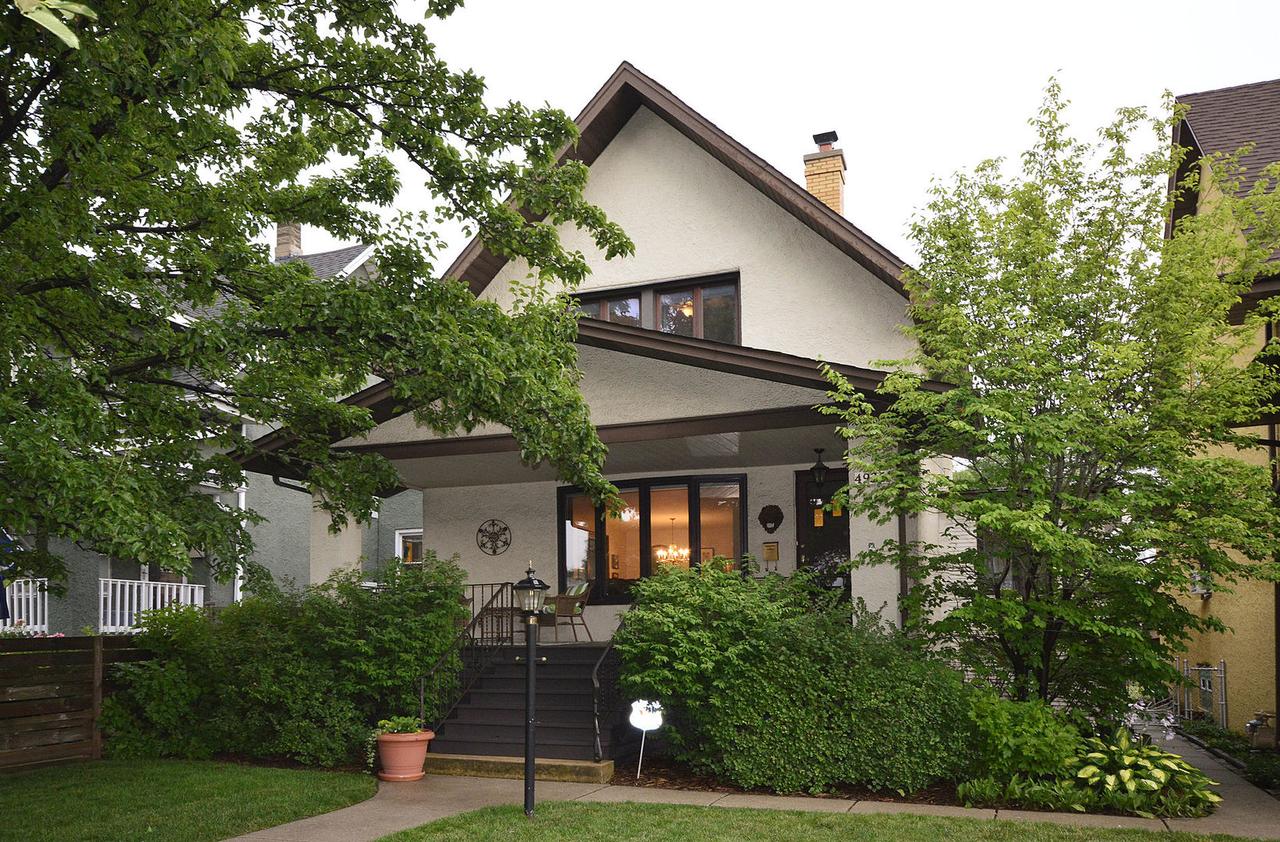 4936 W Cullom Ave., Chicago, IL 60641