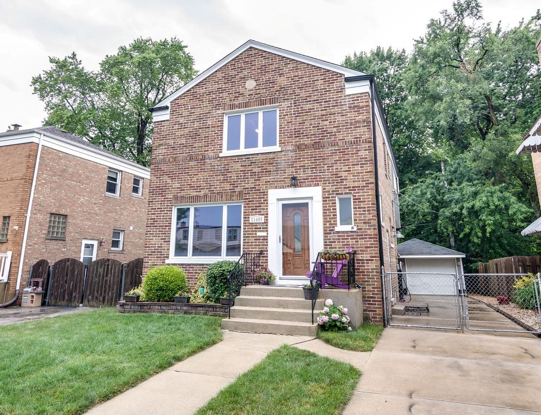 11456 S Homan Ave., Chicago, IL 60655