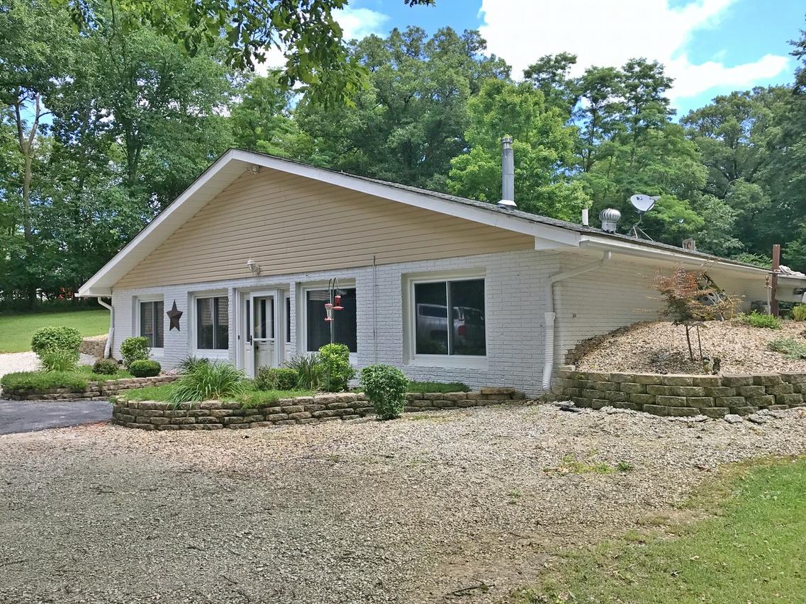 3 Elmwood Ct., Putnam, IL 61560