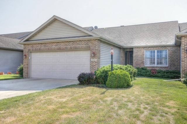 2527 Windward Blvd., Champaign, IL 61821