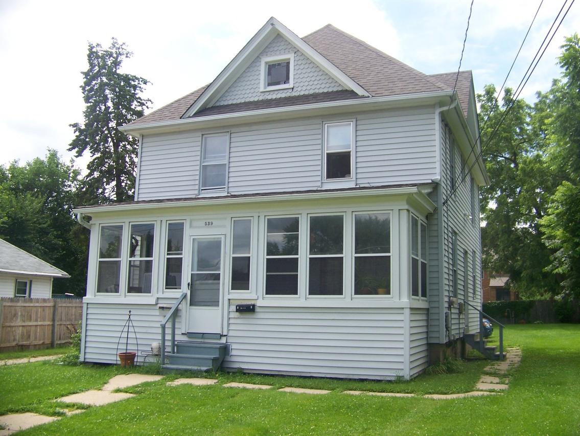 539 Washington St., Woodstock, IL 60098