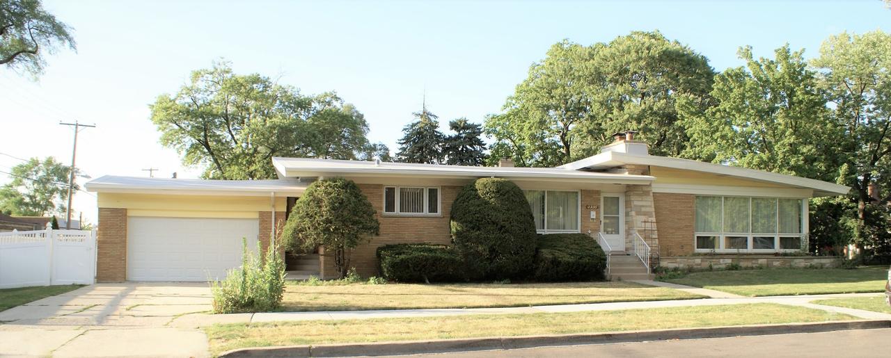 2336 W 104th St., Chicago, IL 60643
