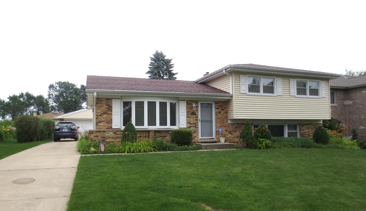 712 Preston Ln., Schaumburg, IL 60193