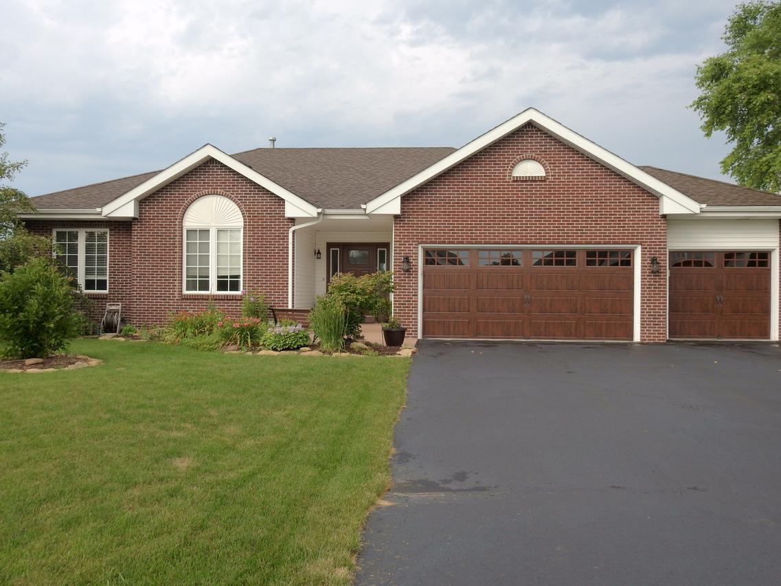 10425 Lismore Rd., Roscoe, IL 61073