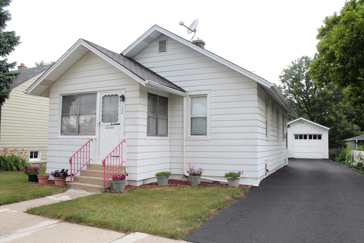 102 E Burlington Ave., Westmont, IL 60559