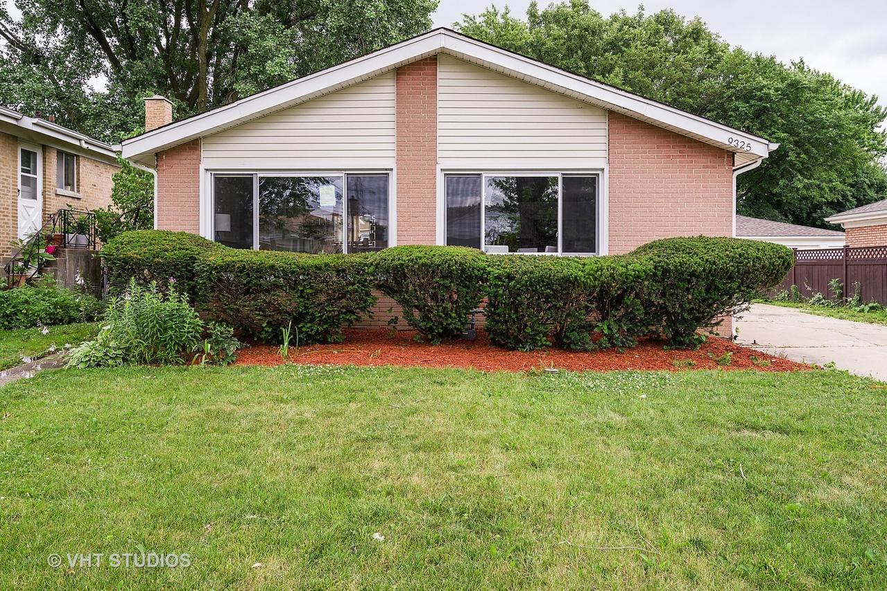 9325 Luna Ave., Morton Grove, IL 60053
