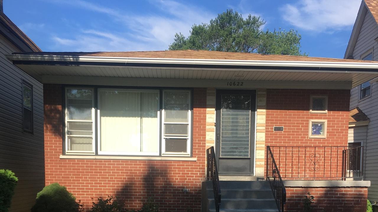 10622 S Avenue G, Chicago, IL 60617