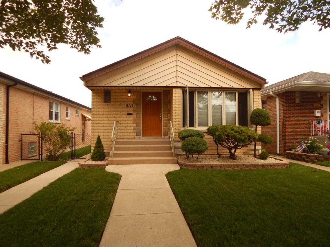 5111 S Narragansett Ave., Chicago, IL 60638