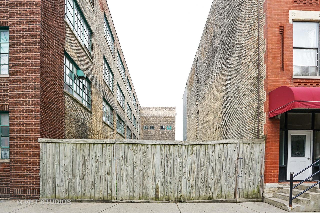 1511 N Sedgwick St., Chicago, IL 60610