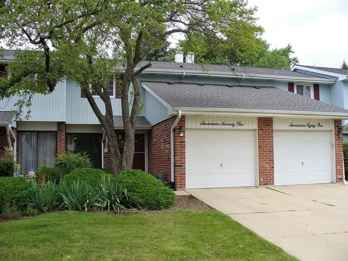 1775 Trent Ct., Wheaton, IL 60187