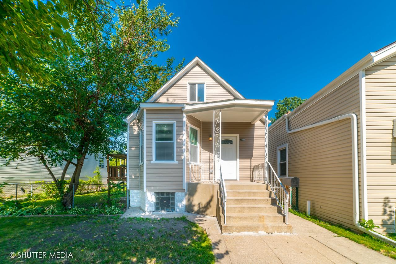 3221 S 49th Ave., Cicero, IL 60804