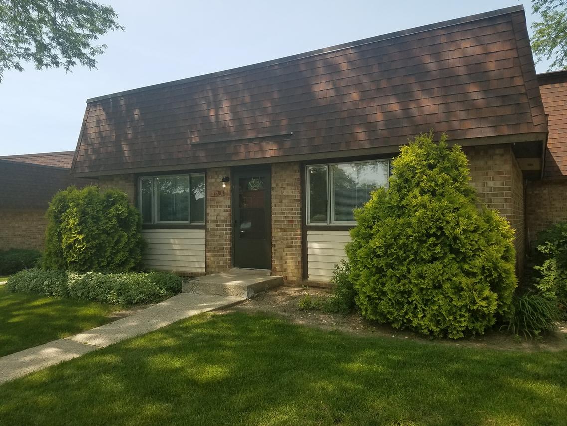 2670 Woodview Ct., Waukegan, IL 60087