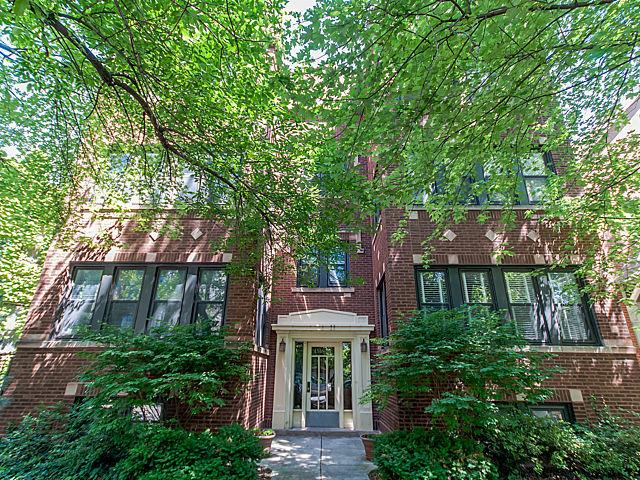 1516 W Byron St. #2W, Chicago, IL 60613