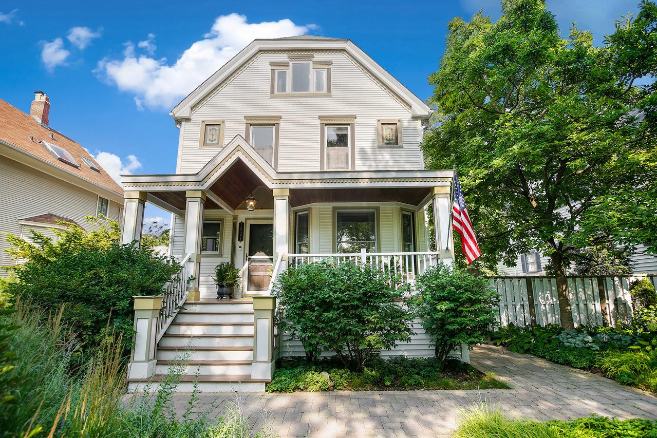 3921 N Hamlin Ave., Chicago, IL 60618