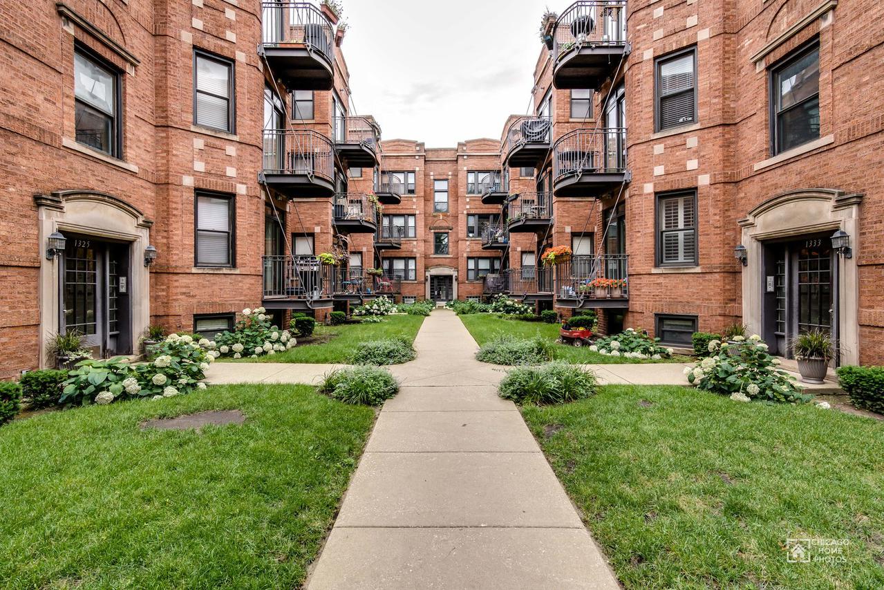 1329 W North Shore Ave. #3W, Chicago, IL 60626