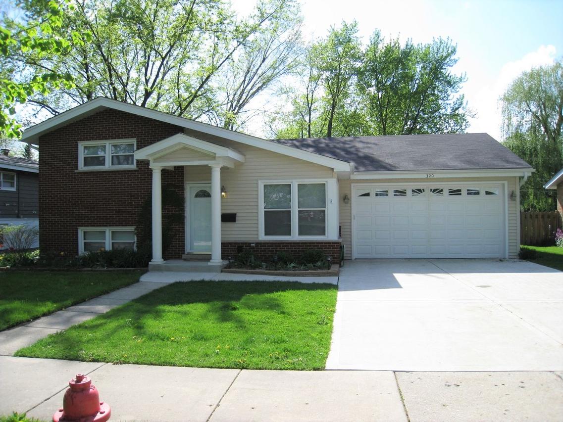 320 N Stratford Rd., Arlington Heights, IL 60004
