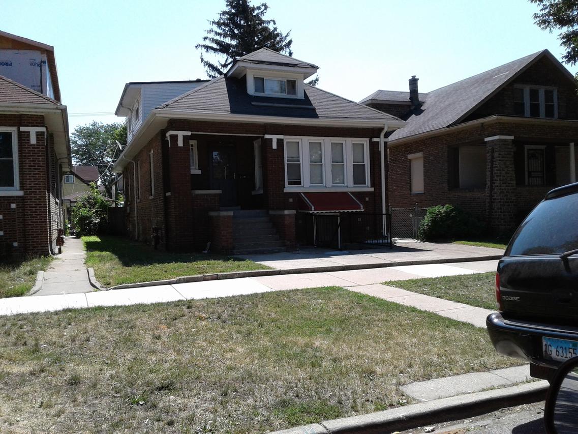 8119 S Woodlawn Ave., Chicago, IL 60619