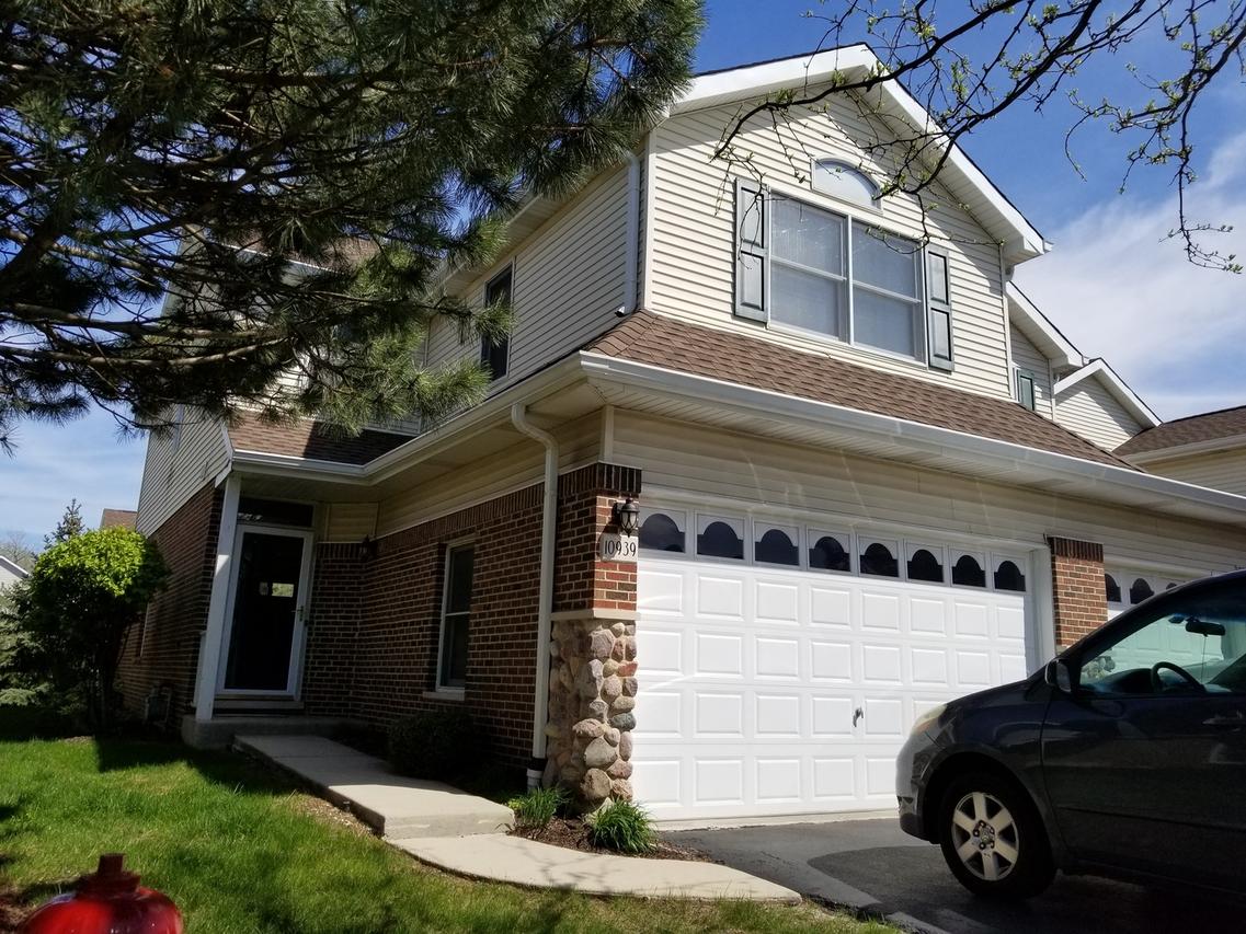 10939 Jodan Dr., Oak Lawn, IL 60453