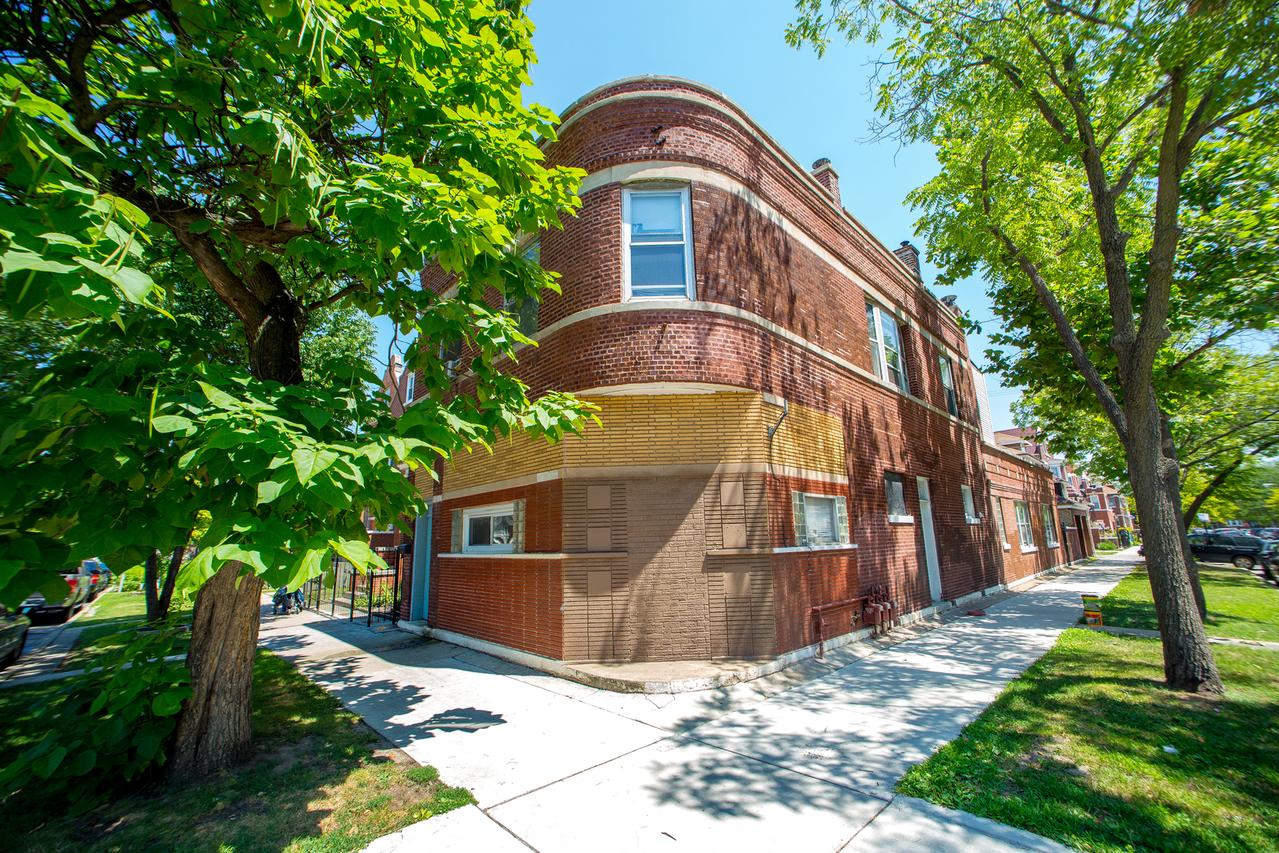 4057 S Albany Ave., Chicago, IL 60632