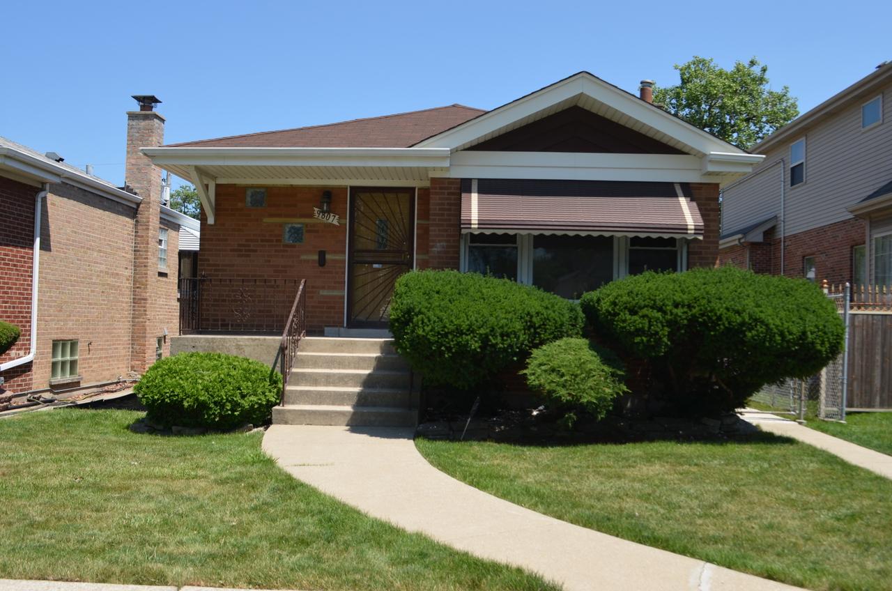 9807 S Morgan St., Chicago, IL 60643