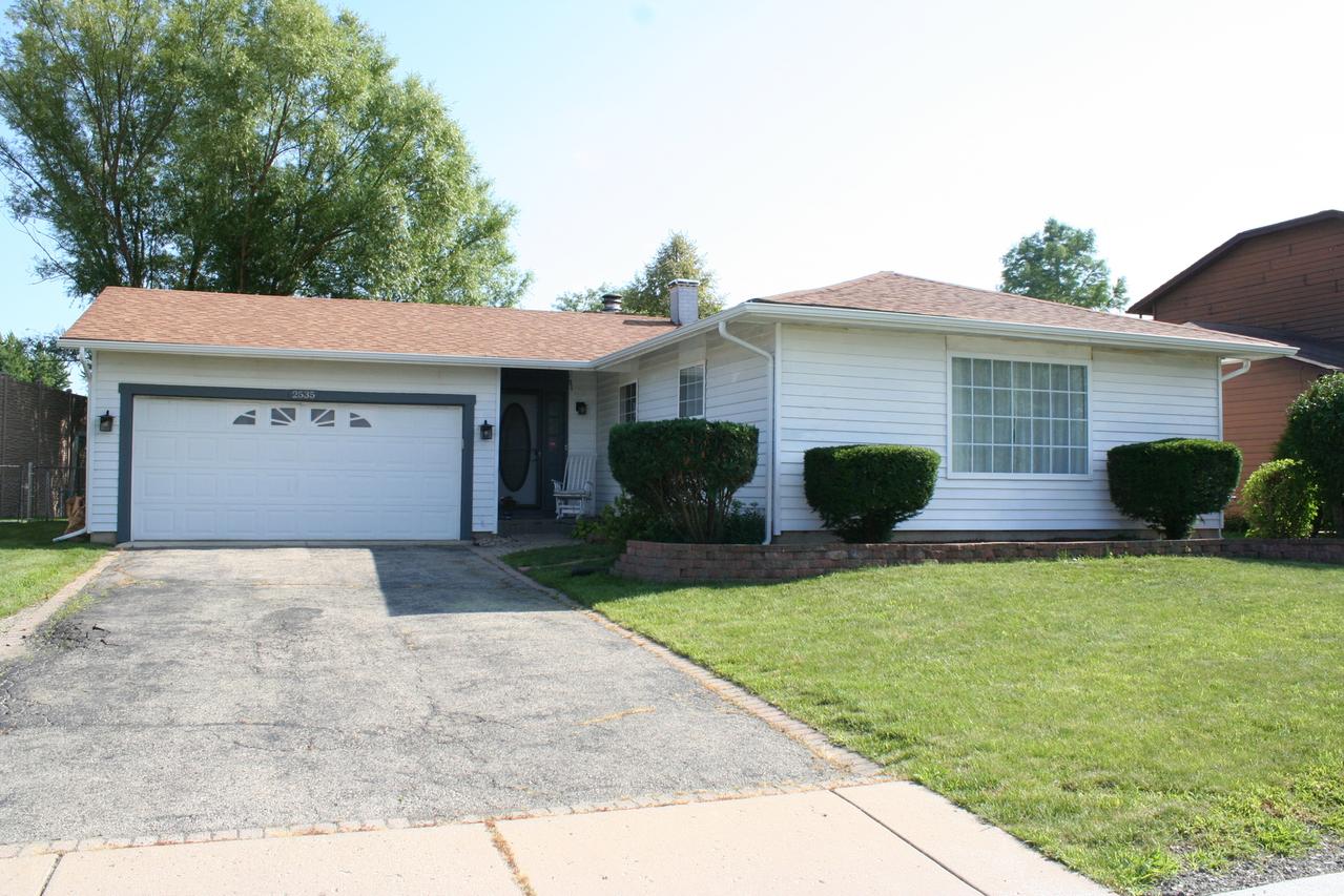 2535 Brook Ln., Aurora, IL 60504