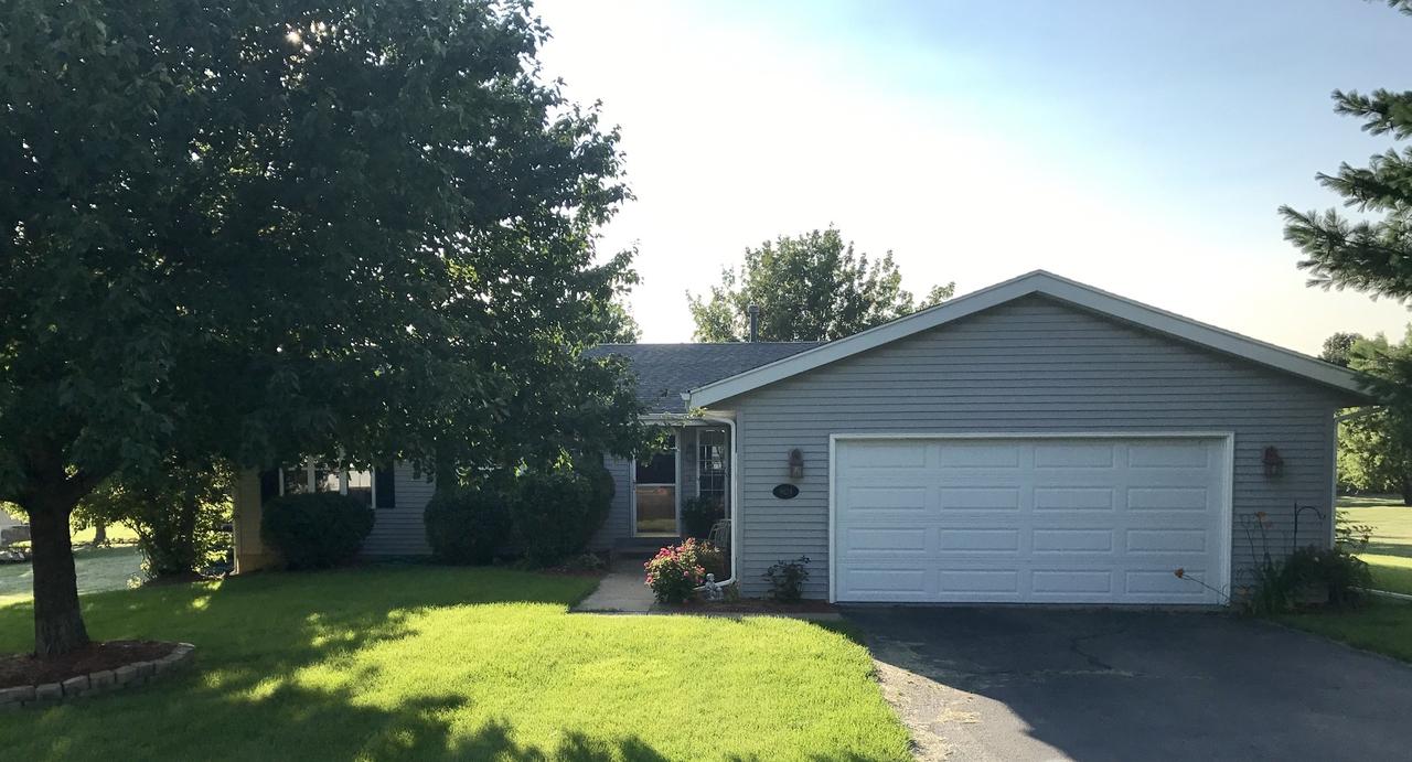 9624 Highstone Dr., Roscoe, IL 61073