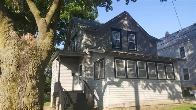 712 Napoleon St., Rockford, IL 61101