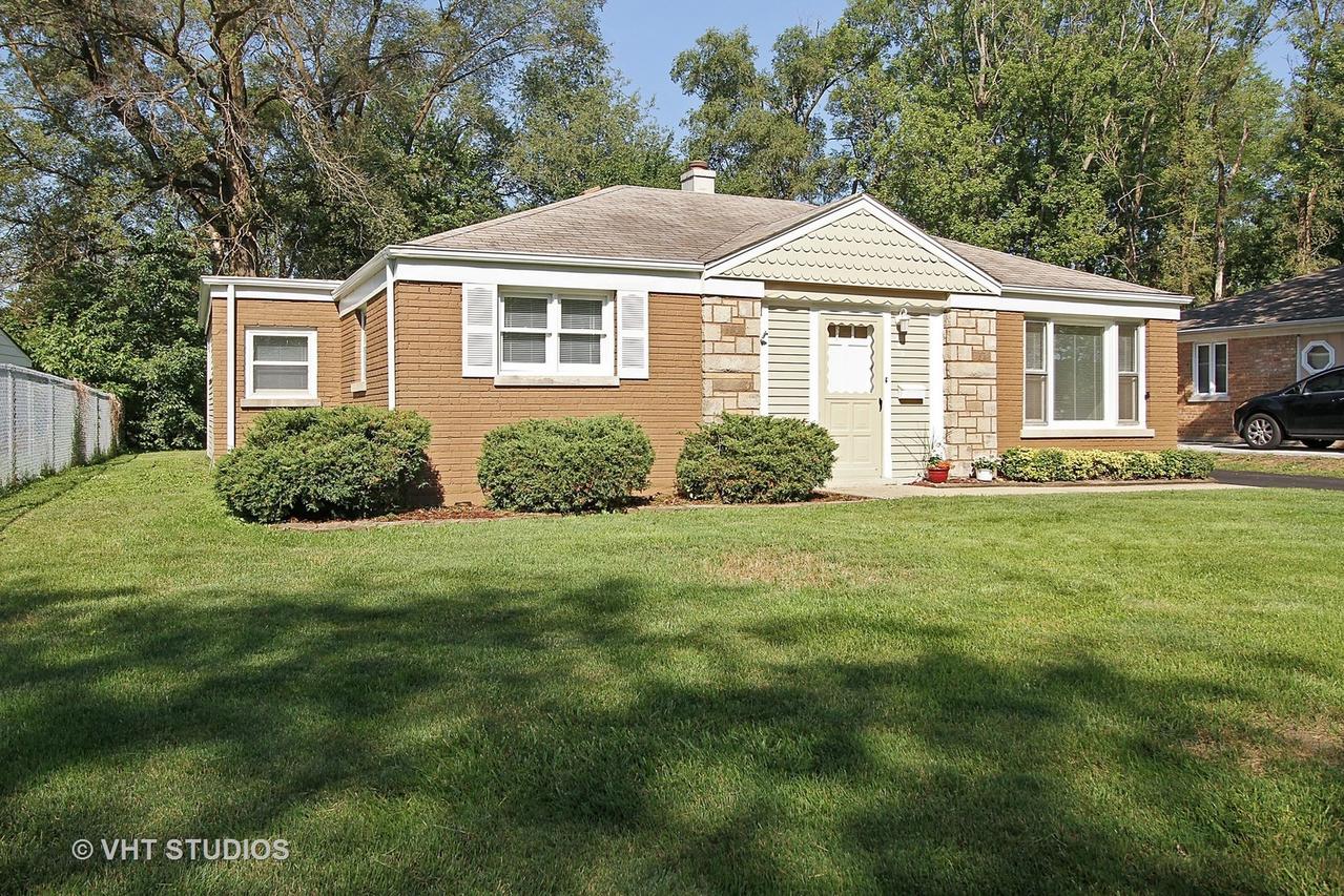 343 Minocqua St., Park Forest, IL 60466