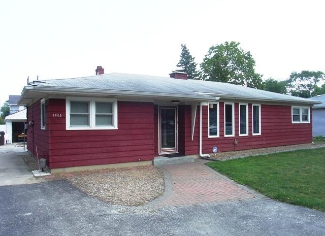8825 Merrimac Ave., Oak Lawn, IL 60453