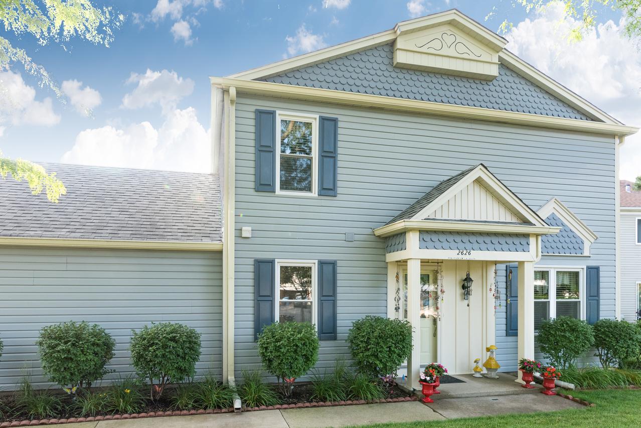 2626 Prairieview South Ln. #1, Aurora, IL 60502